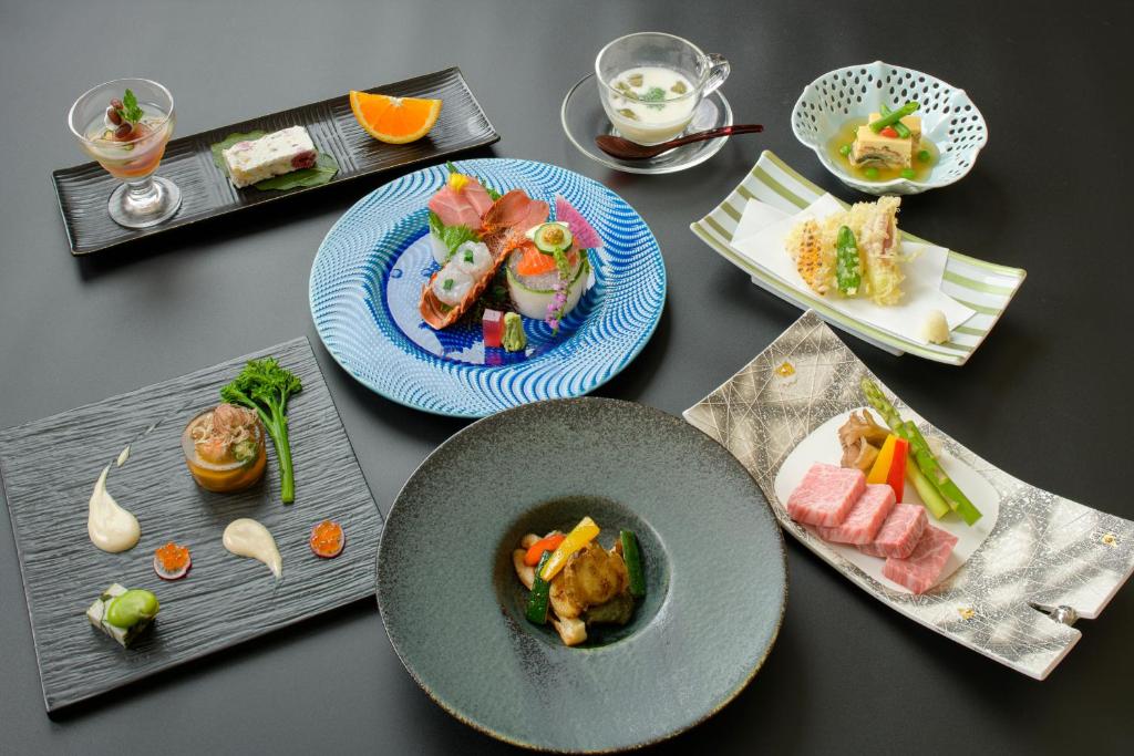 Tamaya Hotel Kaiseki Meal