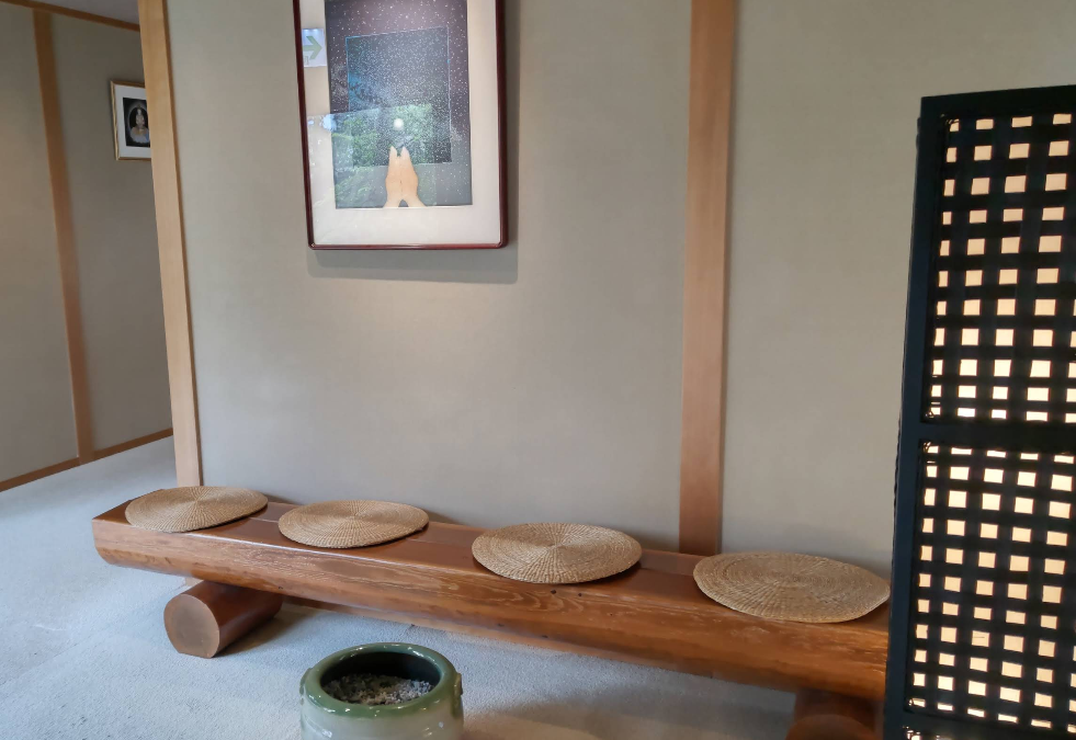 Tanakaya Ryokan Wooden Bench Interior