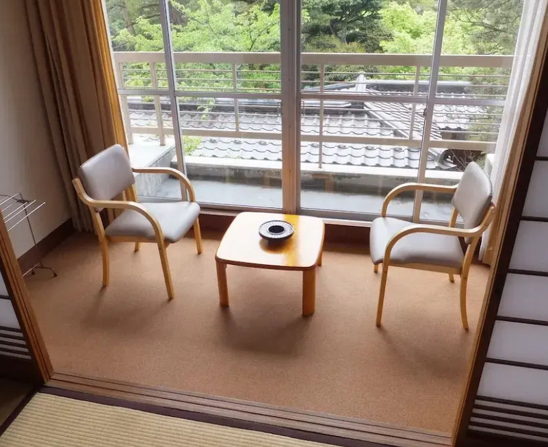Tanakaya Window Seating Room