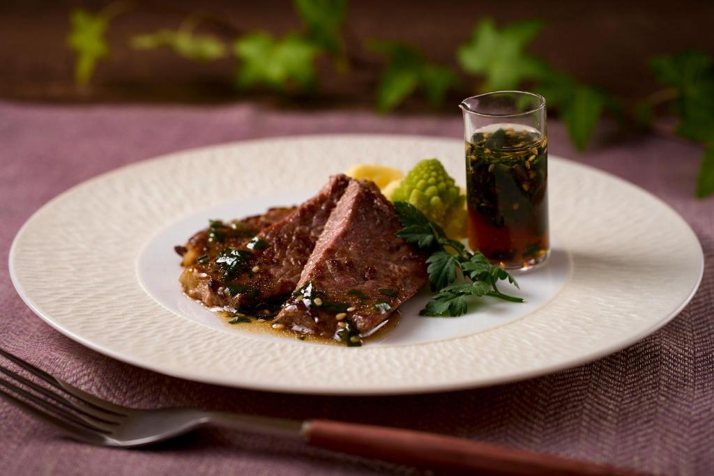 Taoya Wakura Beef Dish