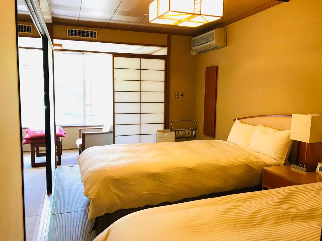 Tateshina Grand Hotel Takinoyu Twin Room