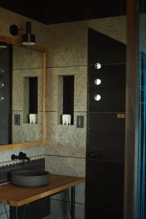 The Cape Ryokan Bathroom