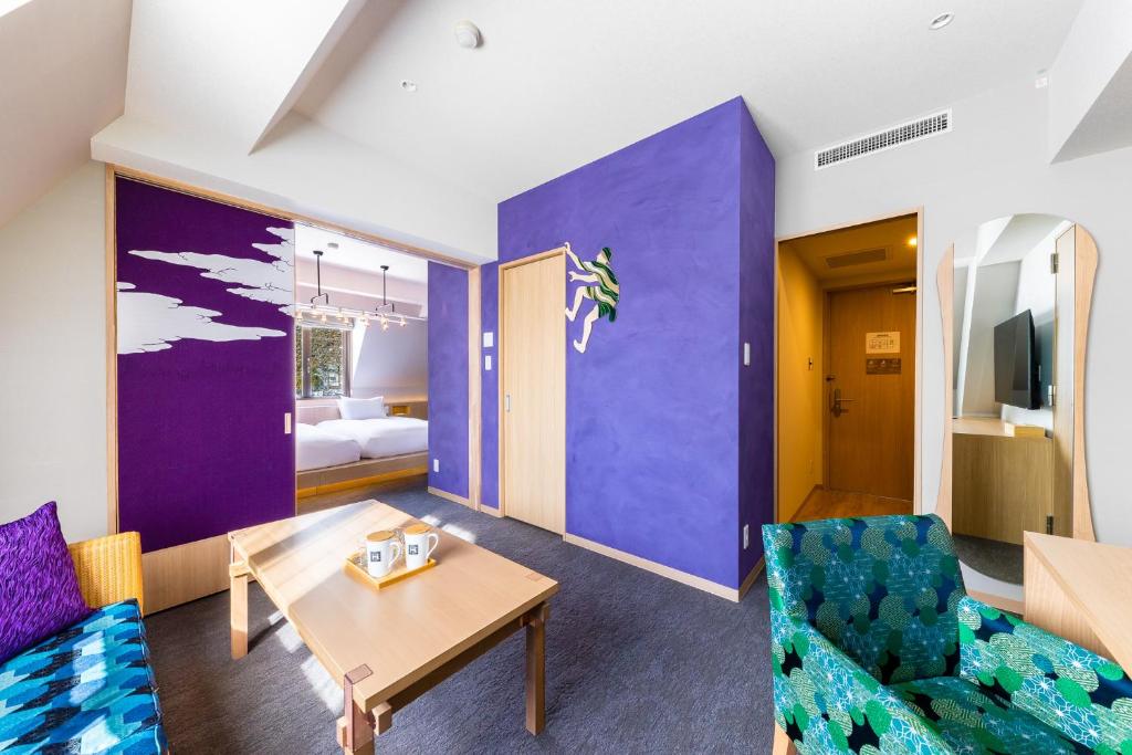 The Happo By Hhg Modern Guest Room
