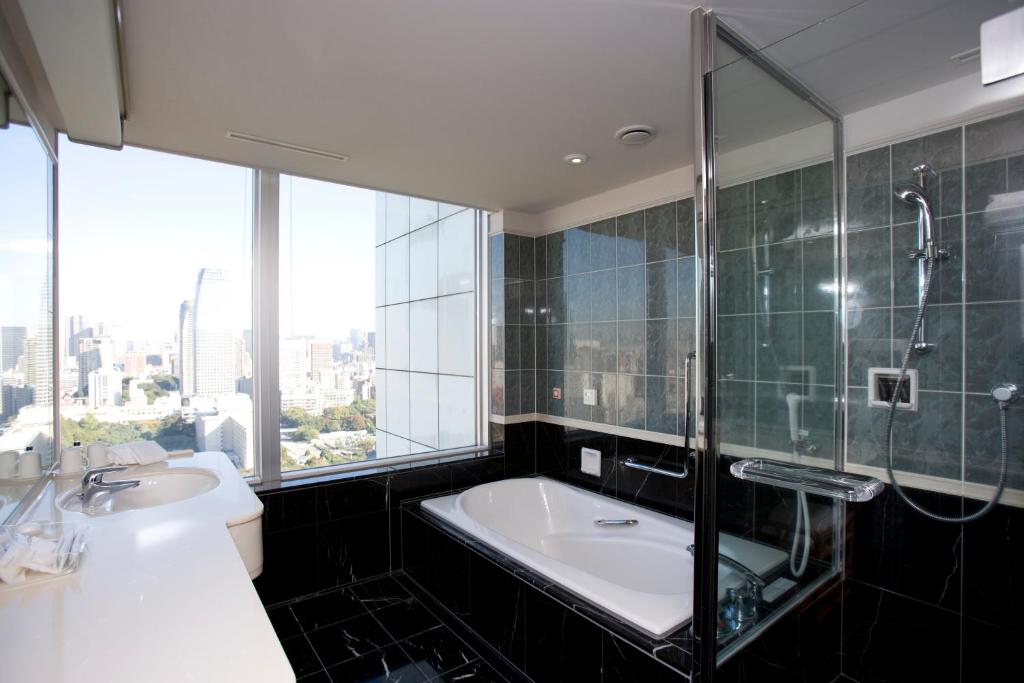 The Prince Park Tower Tokyo Bathroom