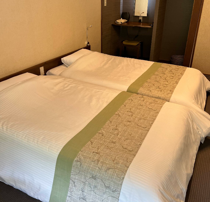 The Tojiba Matsukawakan Twin Bedroom