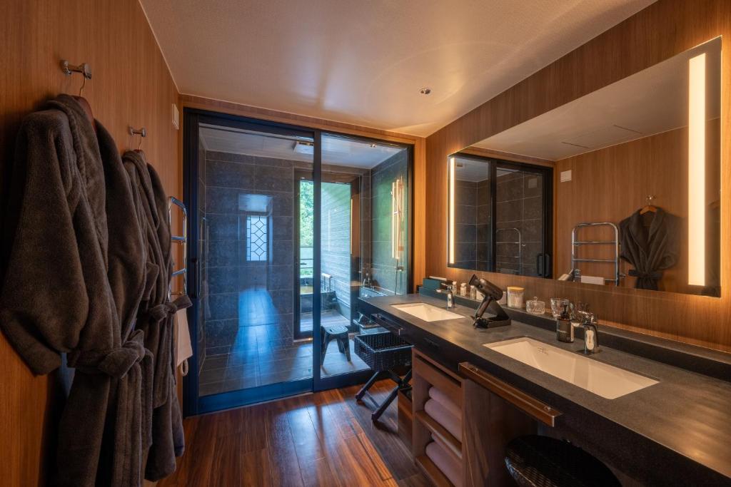 The Yukawa Ichijoh Branch Bathroom Vanity
