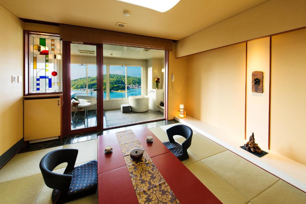 Toba View Hotel Hanashinju Tatami Room
