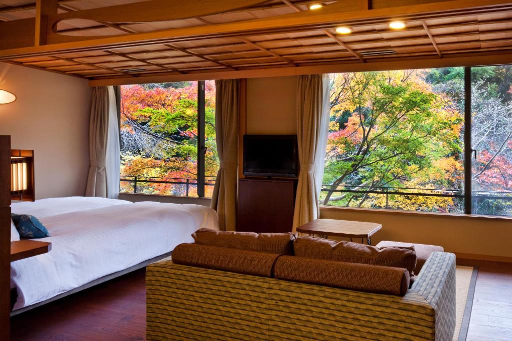Tofuya Resort Spa Izu Room Autumn View