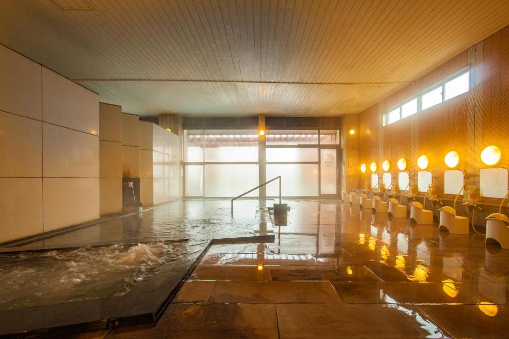 Tokigasane Indoor Onsen Bath