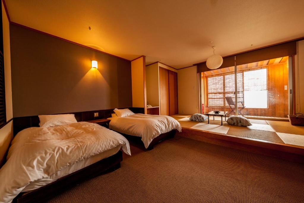 Tokigasane Ryokan Tatami Room
