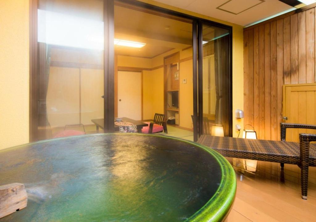 Tokiwa No Yado Hamatoku Open Air Bath Room