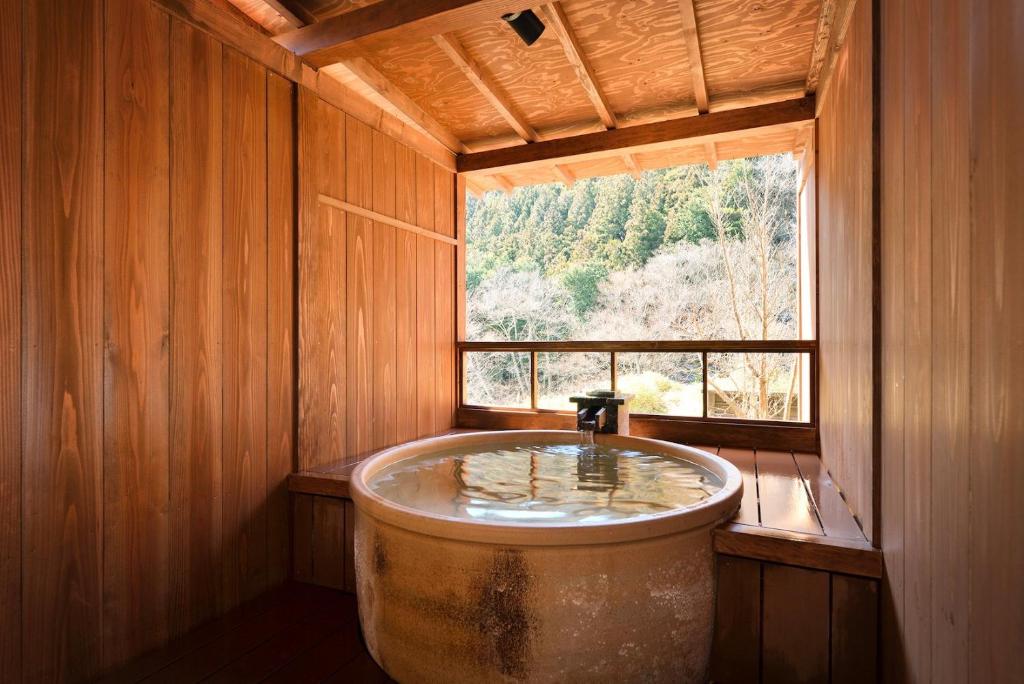 Tokiwasure No Yado Yoshimoto Private Onsen Bath