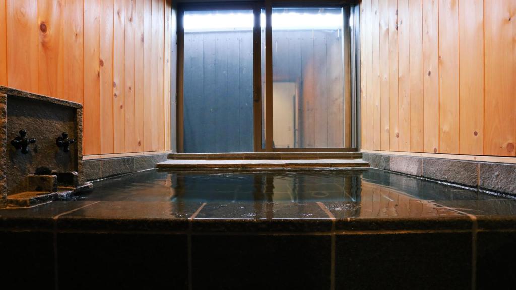 Tokugawa No Okuzashiki Kunoyado Liberty Resort Private Onsen Bath