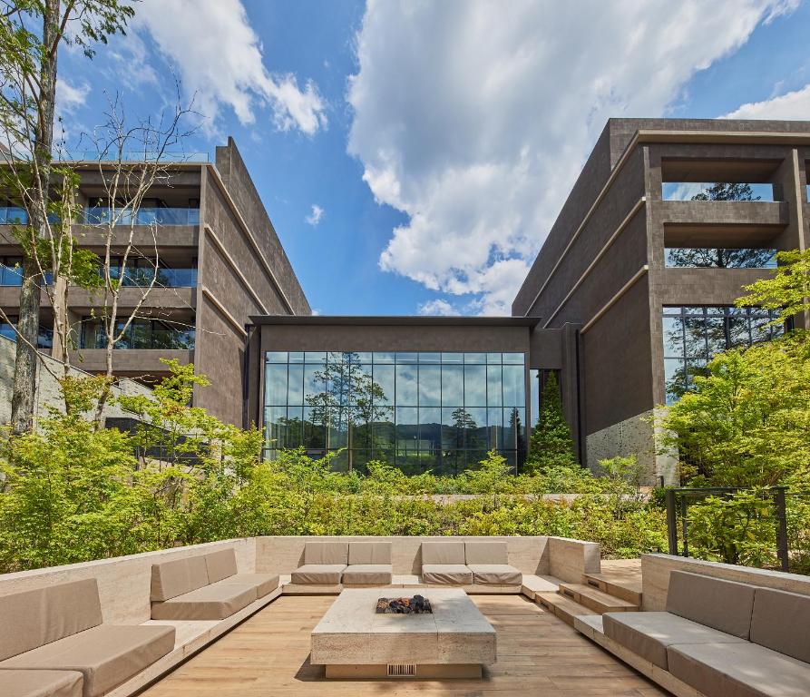 Tokyu Harvest Club Viala Kinugawa Keisui Courtyard Exterior
