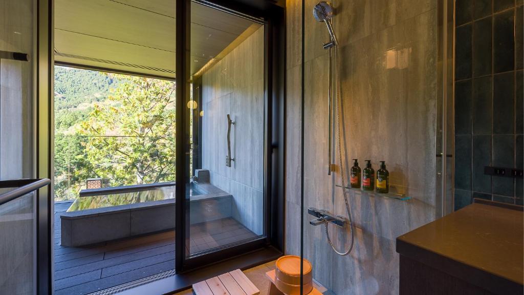 Tokyu Harvest Club Viala Kinugawa Keisui Open Air Bathroom