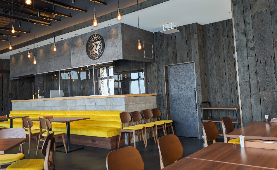 Toriizaki Club Hotel And Seafood Modern Restaurant