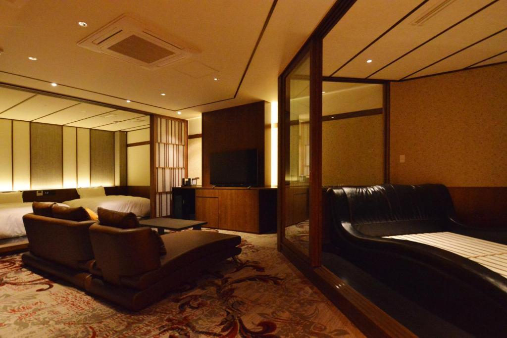 Toriizaki Club Hotel And Seafood Suite Room