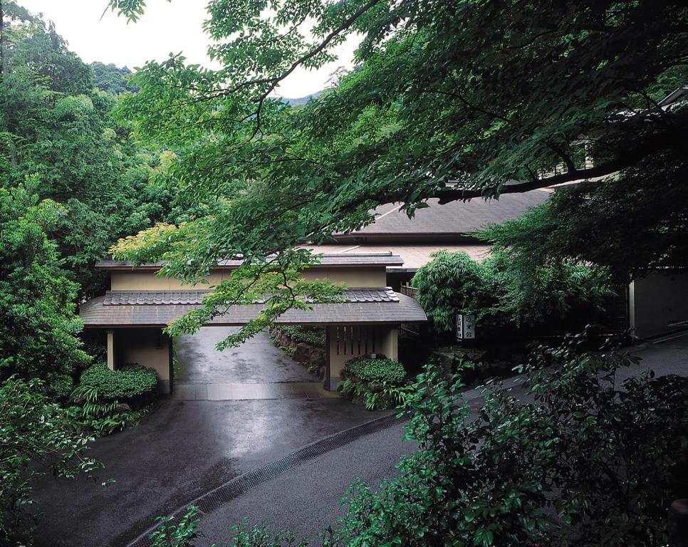 Tsubaki Ryokan Entrance