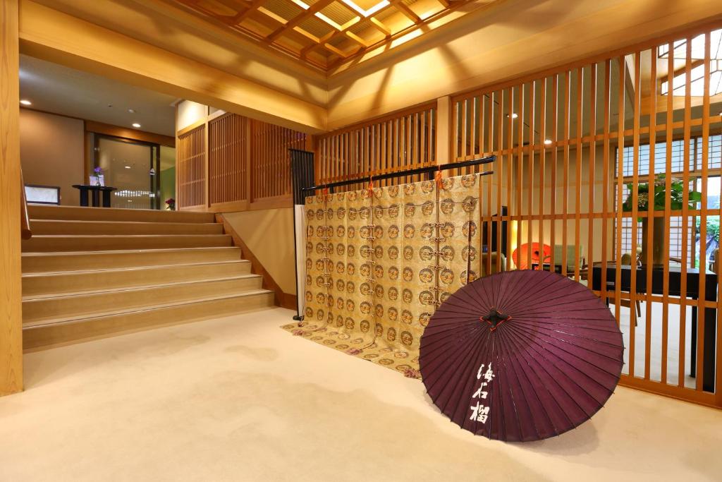 Tsubaki Ryokan Lobby
