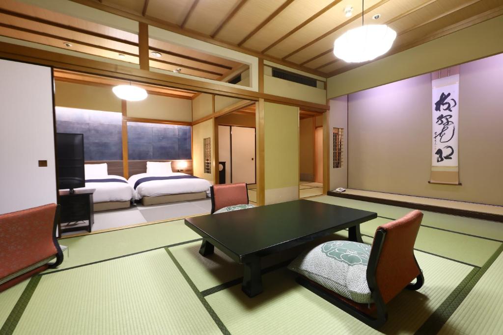 Tsubaki Ryokan Tatami Room