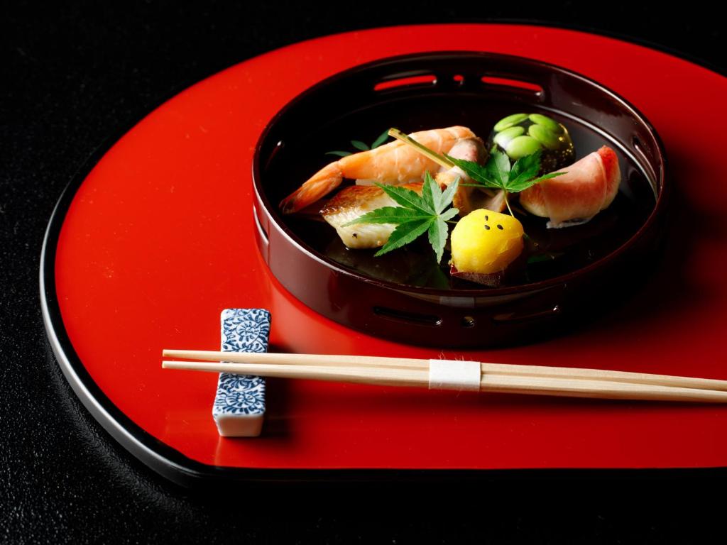Tsuruya Kaiseki Dish