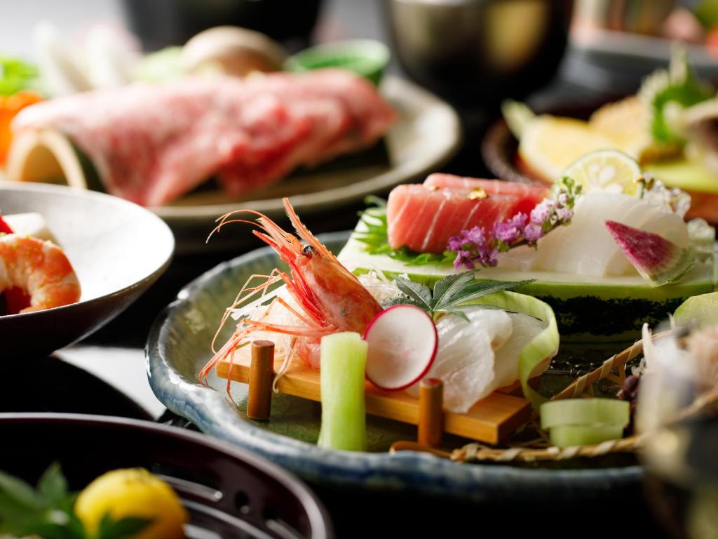 Tsuruya Kaiseki Sashimi Course
