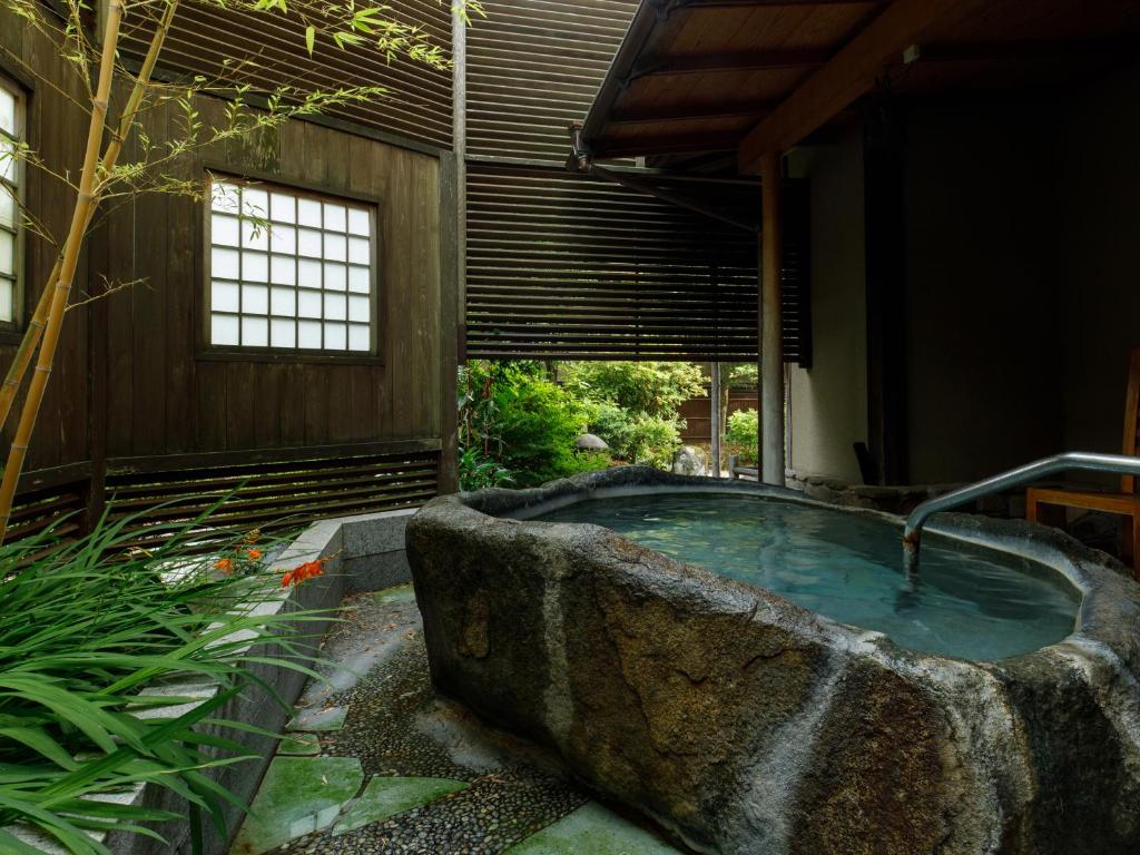 Tsuruya Open Air Onsen