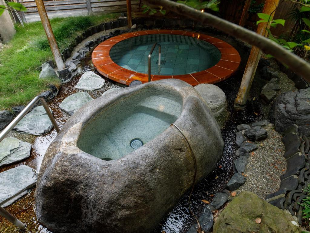 Tsuruya Ryokan Outdoor Onsen