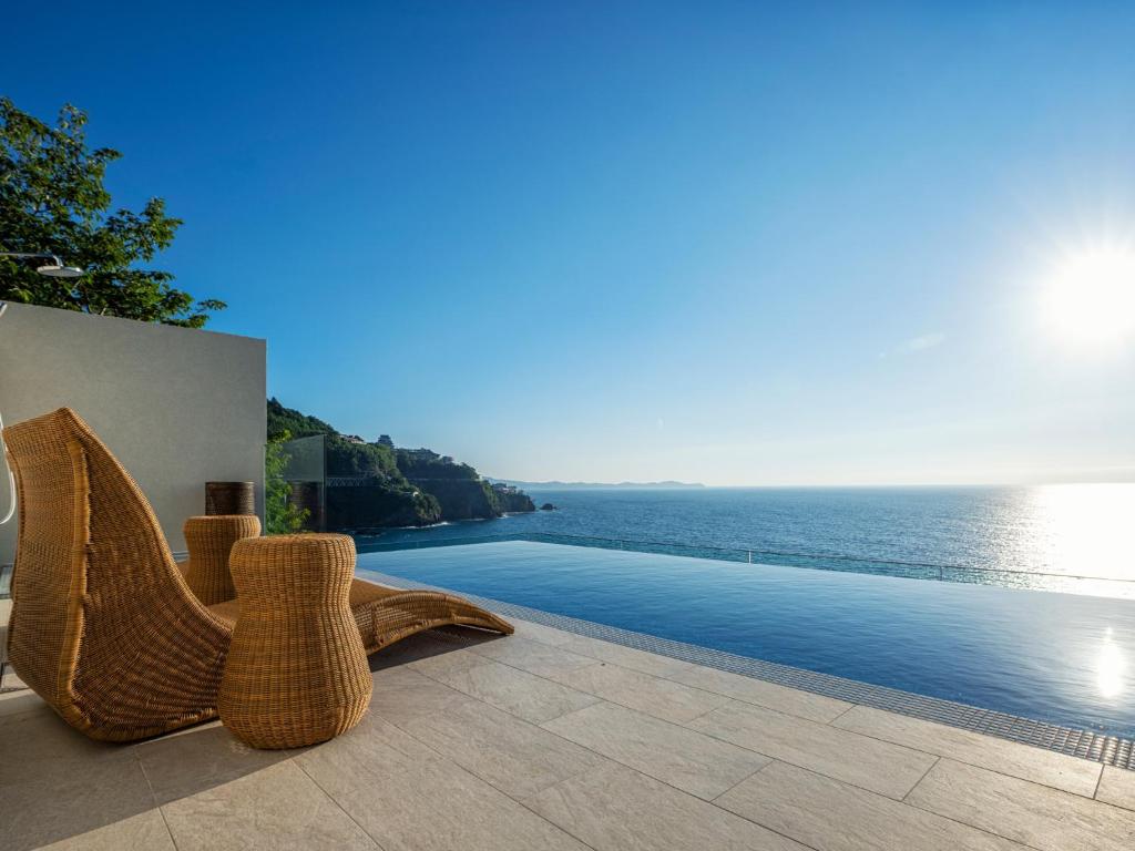 Umito Atami Bettei Oceanfront Infinity Pool