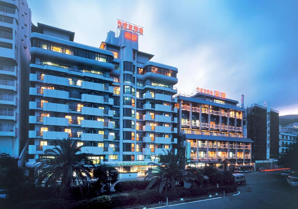 Uomisaki Hotel Exterior