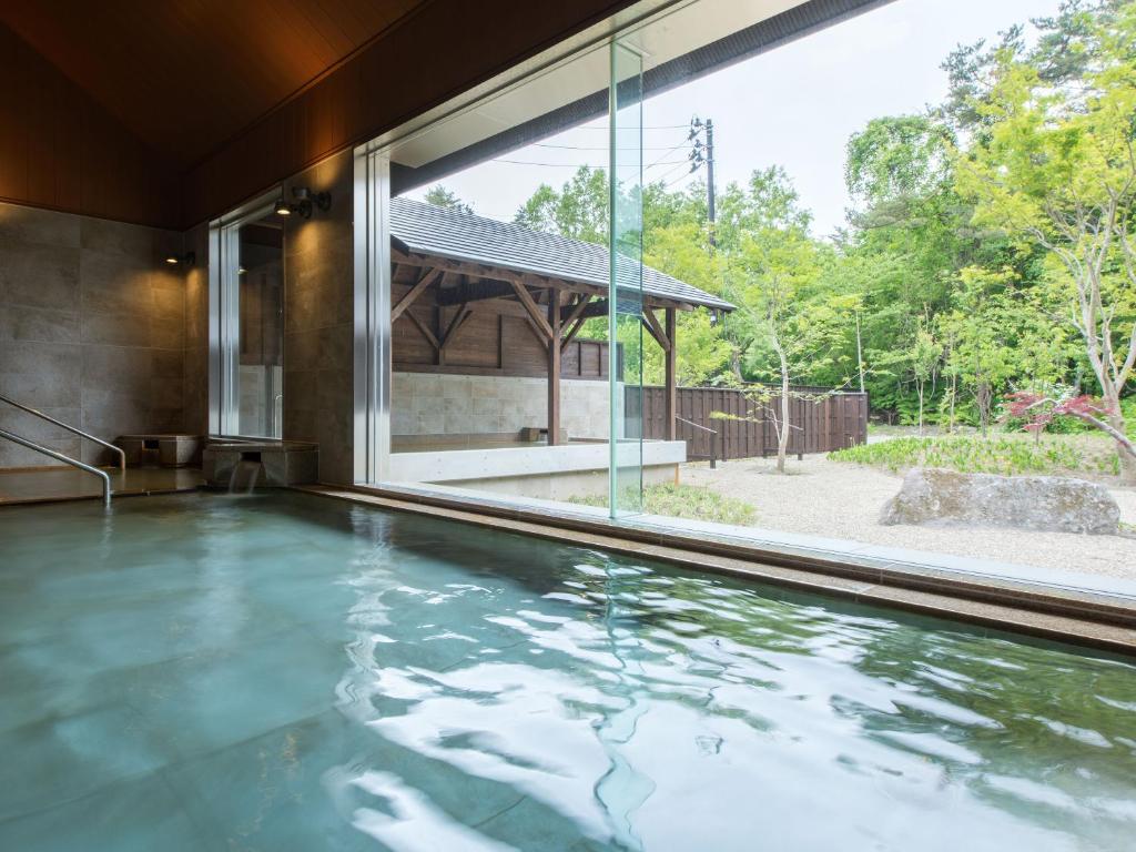 Urabandai Lake Resort Geihinkan Nekoma Rikyu Indoor Onsen
