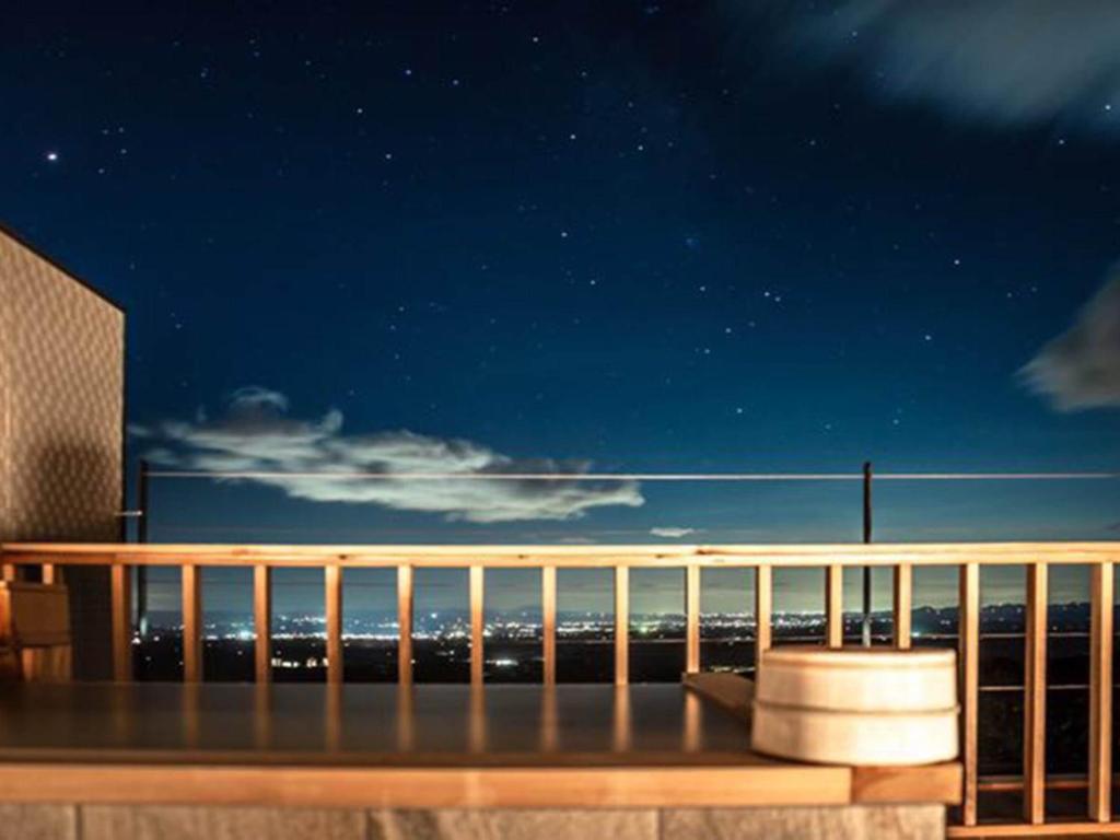 Wakaki Ryokan Night View Terrace