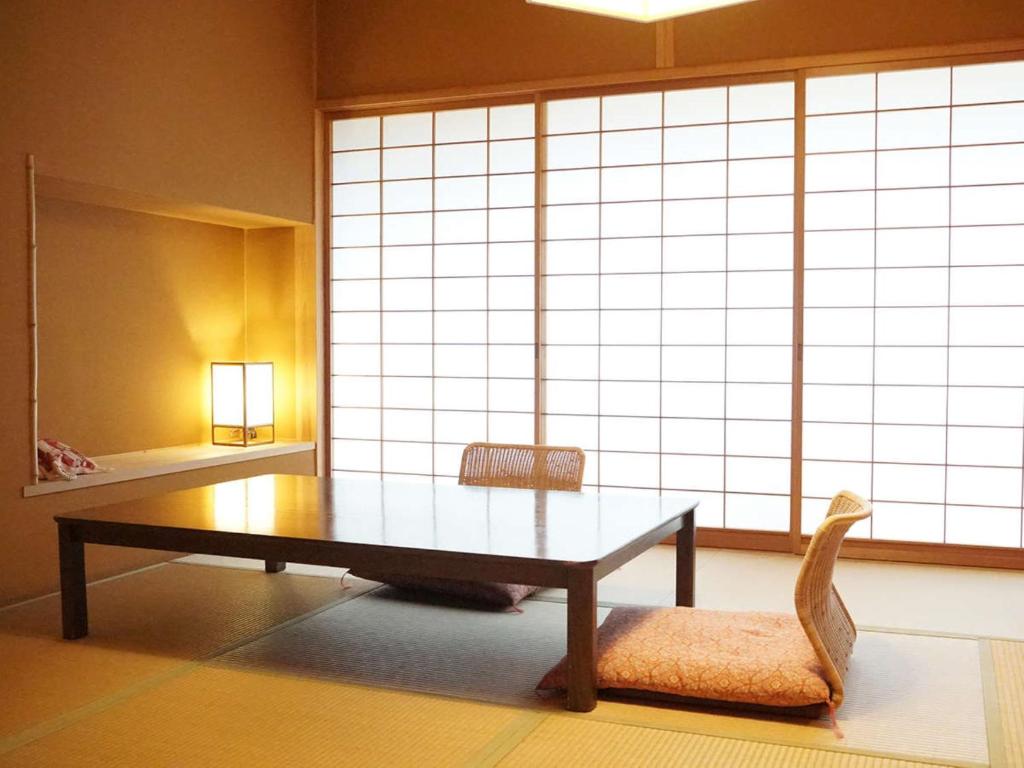 Wakaki Ryokan Tatami Room