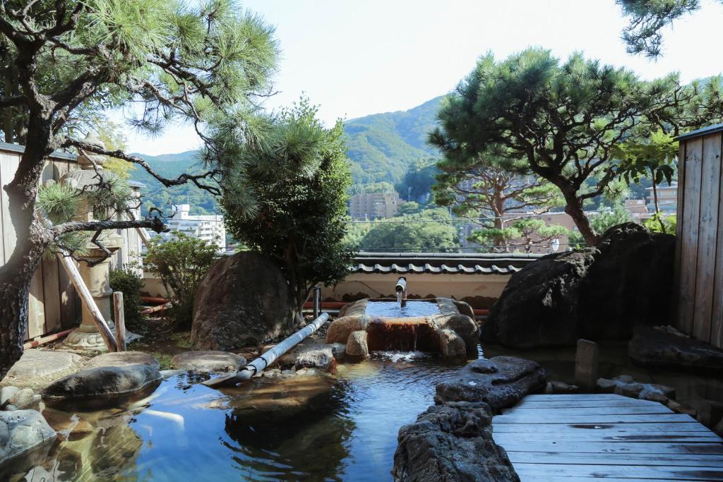 Wakamatsu Hakone Yugawara Open Air Onsen