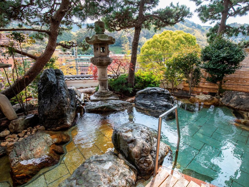 Wakamatsu Hakone Yugawara Outdoor Onsen