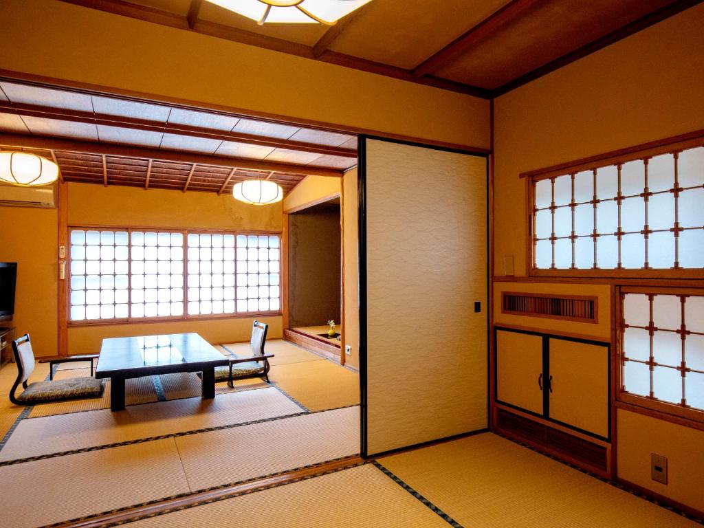 Wakamatsu Hakone Yugawara Tatami Room