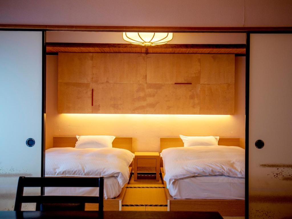 Wakamatsu Hakone Yugawara Twin Bedroom