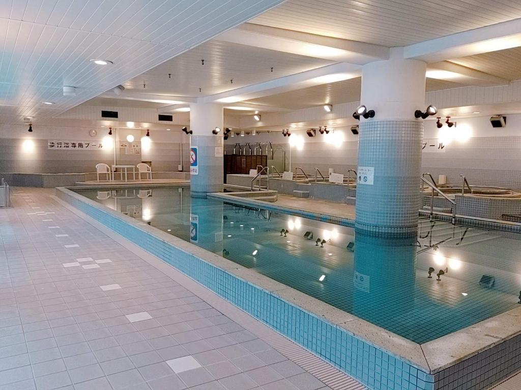 Wellness Forest Ito Indoor Pool
