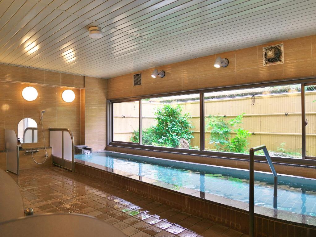 Wisterian Life Club Atami Indoor Onsen Bath