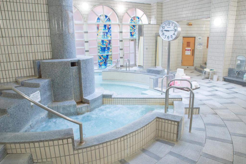 Wisterian Life Club Forest Of Verde Indoor Onsen Bath
