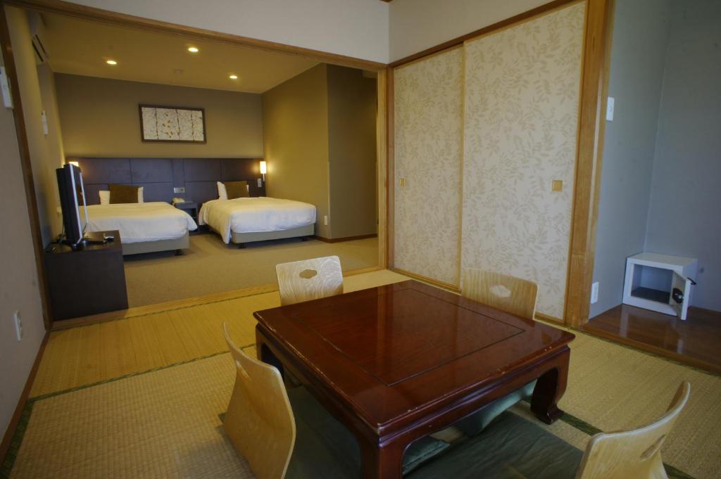 Wisterian Life Club Forest Of Verde Tatami Room