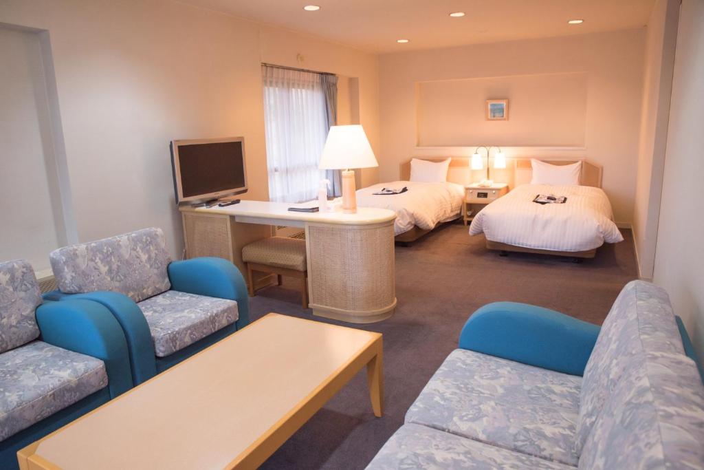 Wisterian Life Club Forest Of Verde Twin Room