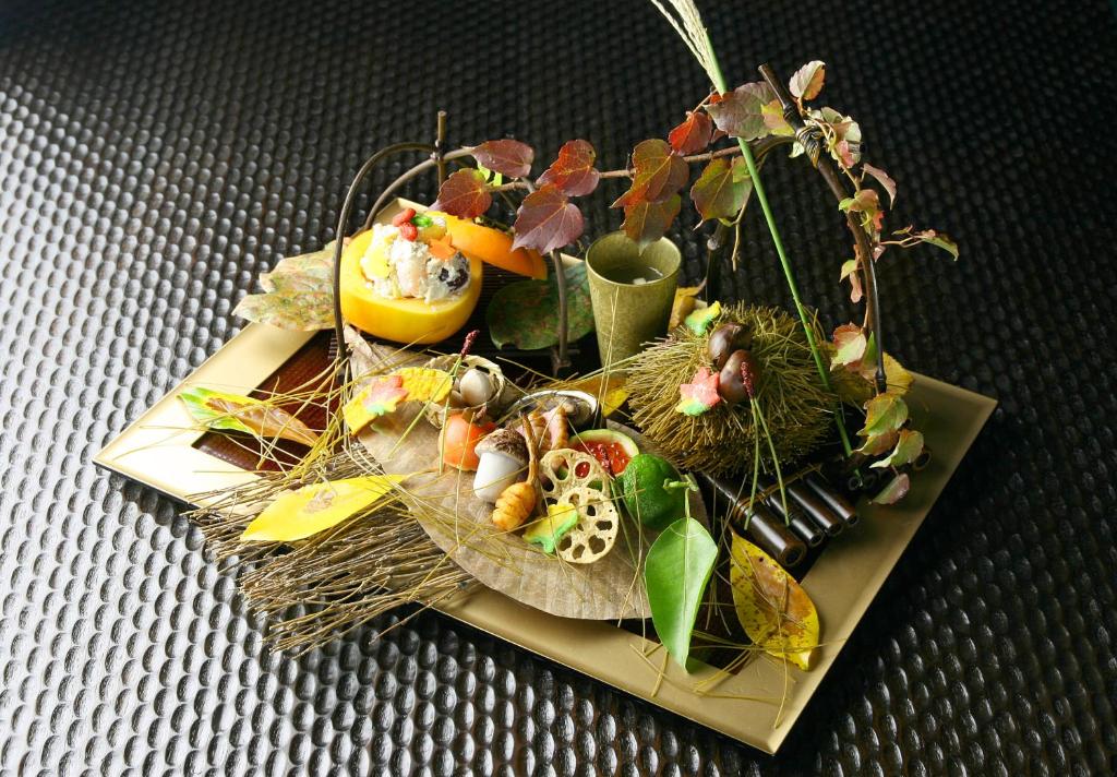 Yaeikan Kaiseki Platter