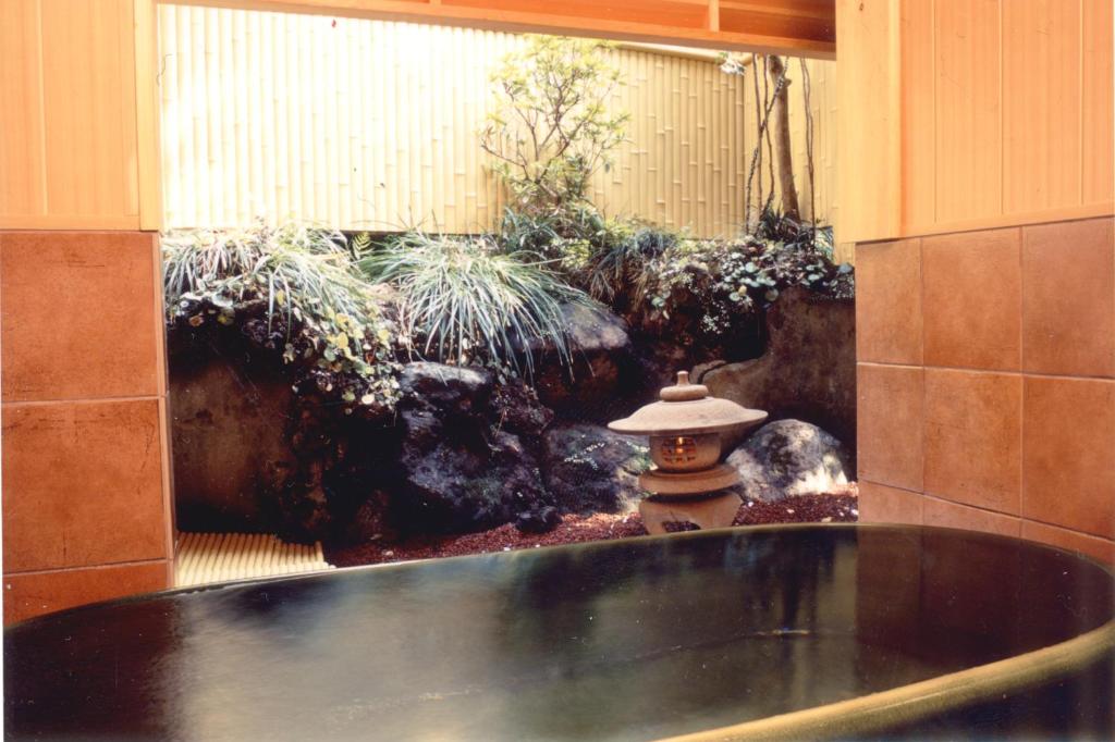 Yaeikan Open Air Bath