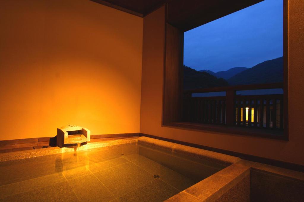 Yaeikan Private Onsen Bath