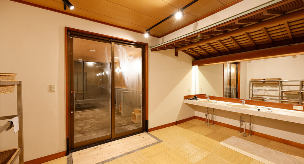 Yamaboshi Ryokan Bath Washroom