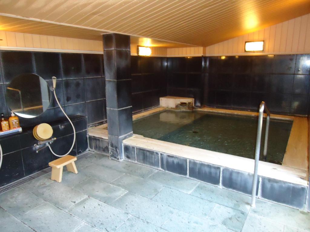 Yamagishi Ryokan Indoor Onsen Bath