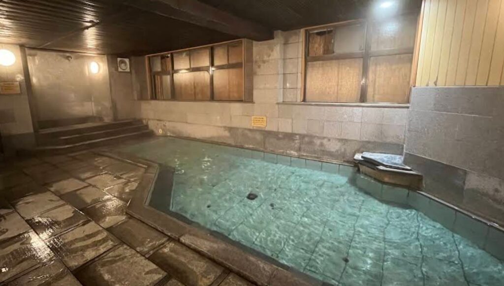 Yamakawa Ryokan Indoor Onsen Bath