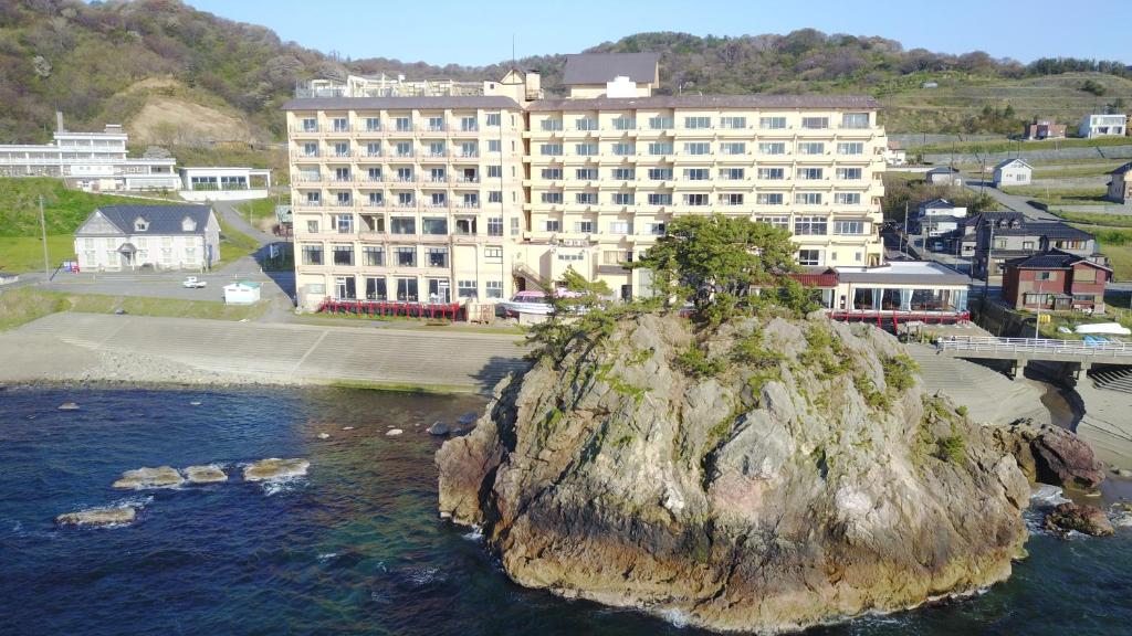 Yaotome Ryokan Seaside Exterior