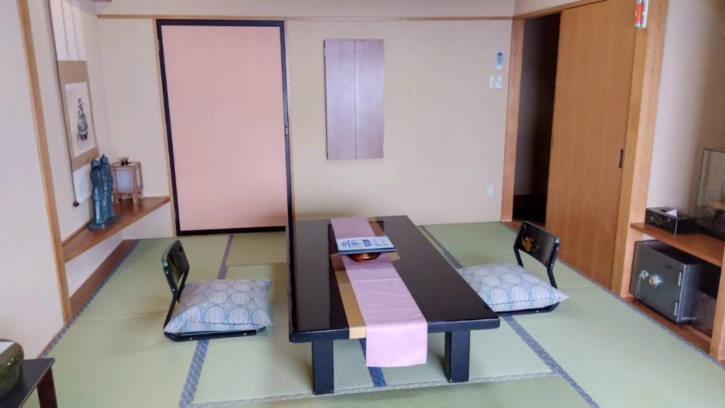Yaotome Tatami Room
